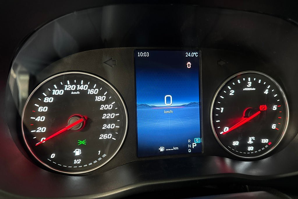 Vehicle Image 8