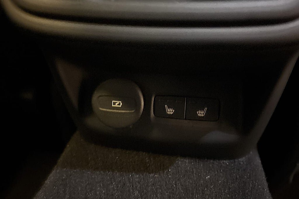 Vehicle Image 35