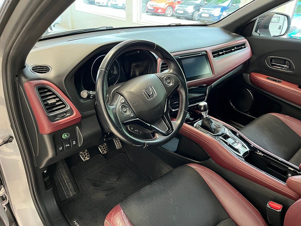 Vehicle Image 6