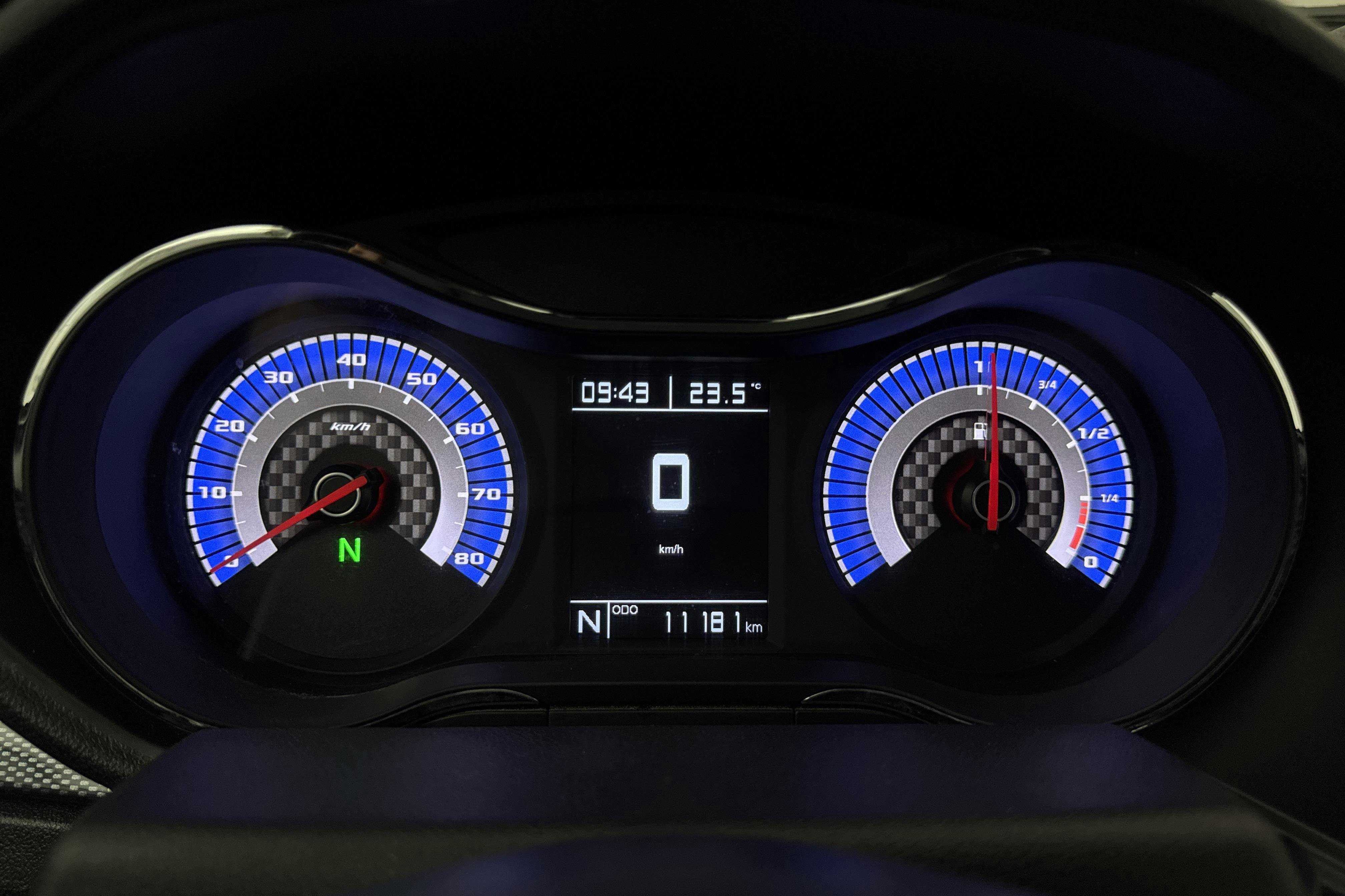 Vehicle Image 7