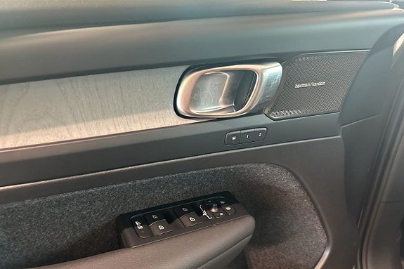 Vehicle Image 27
