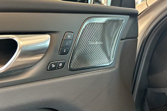 Vehicle Image 29