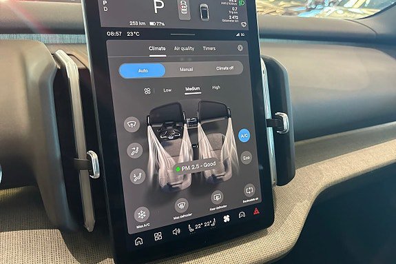 Vehicle Image 30