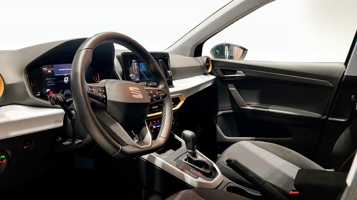 Vehicle Image 7