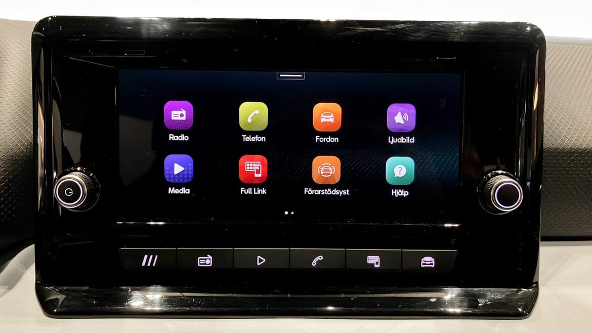 Vehicle Image 9