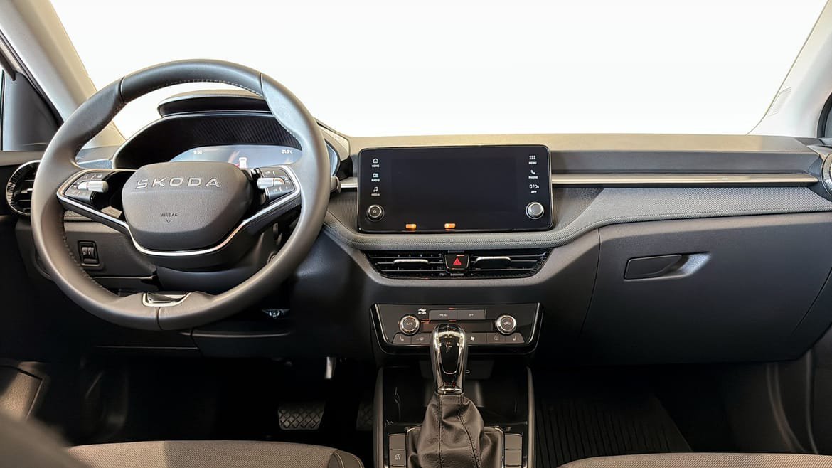 Vehicle Image 10