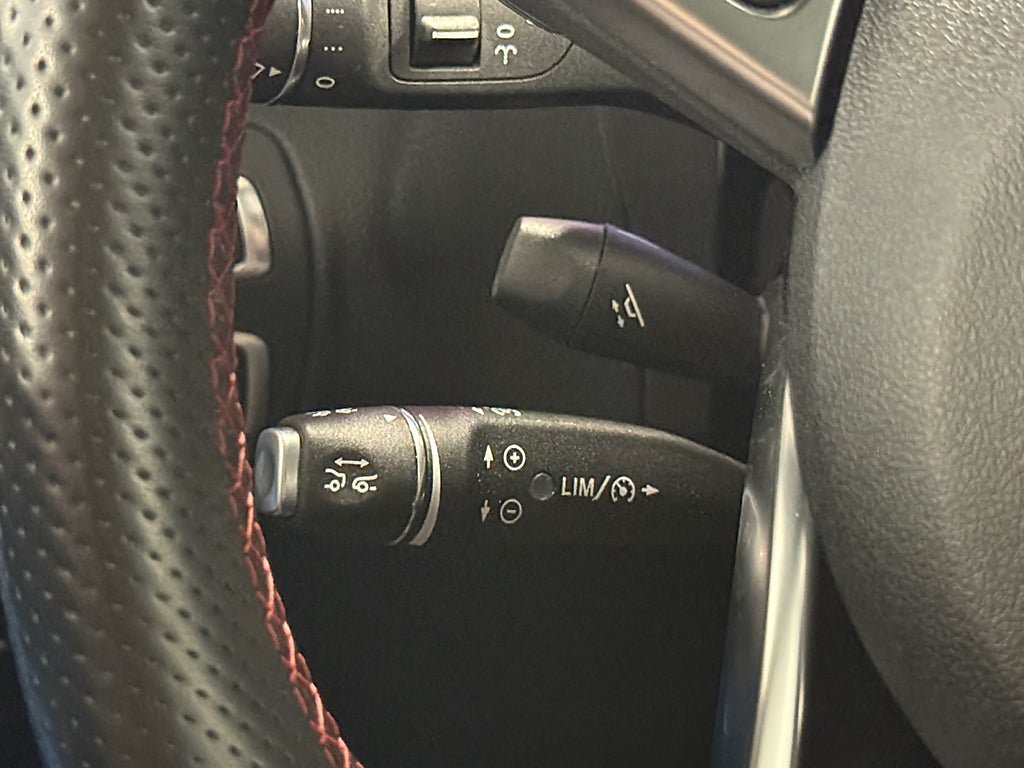 Vehicle Image 24
