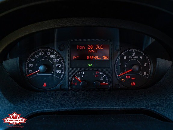 Vehicle Image 17