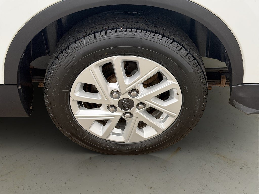 Vehicle Image 30