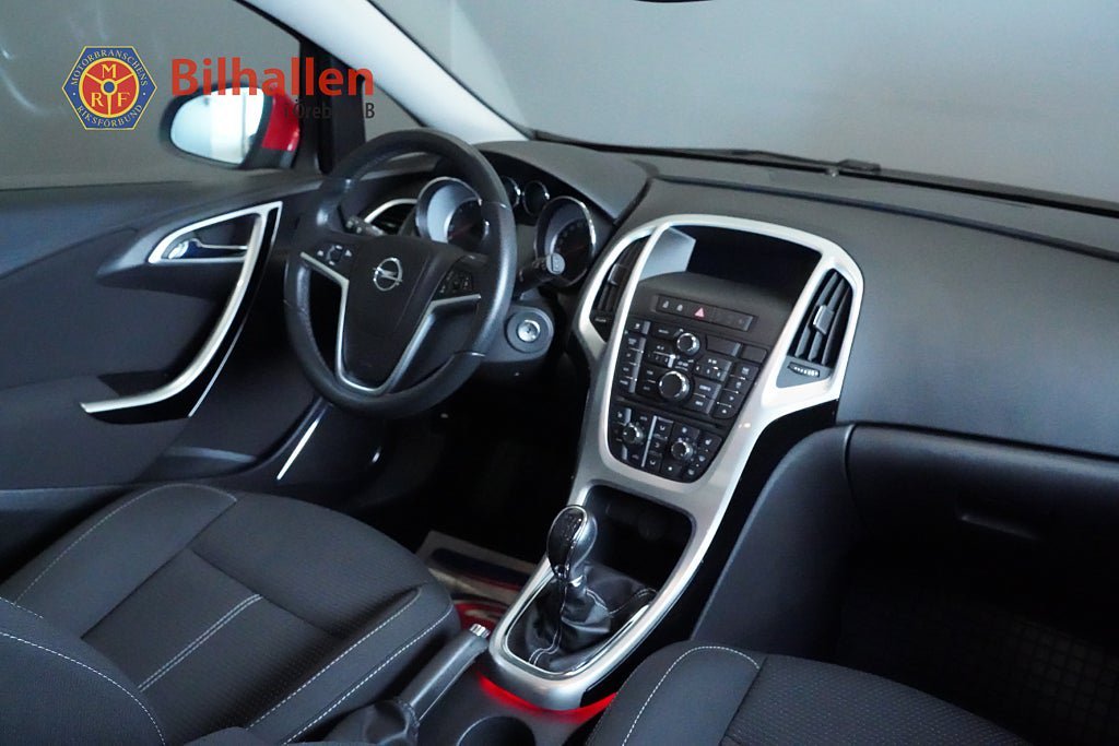 Vehicle Image 10