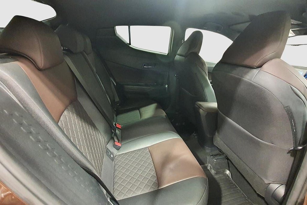 Vehicle Image 18