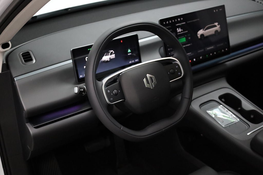 Vehicle Image 13