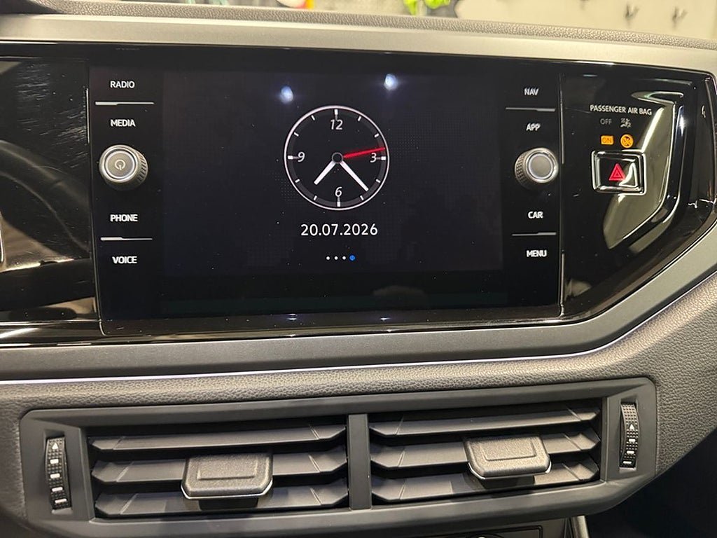 Vehicle Image 16