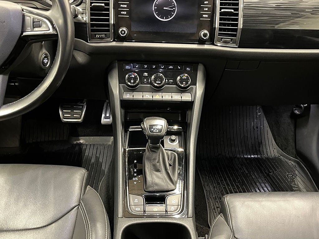 Vehicle Image 10