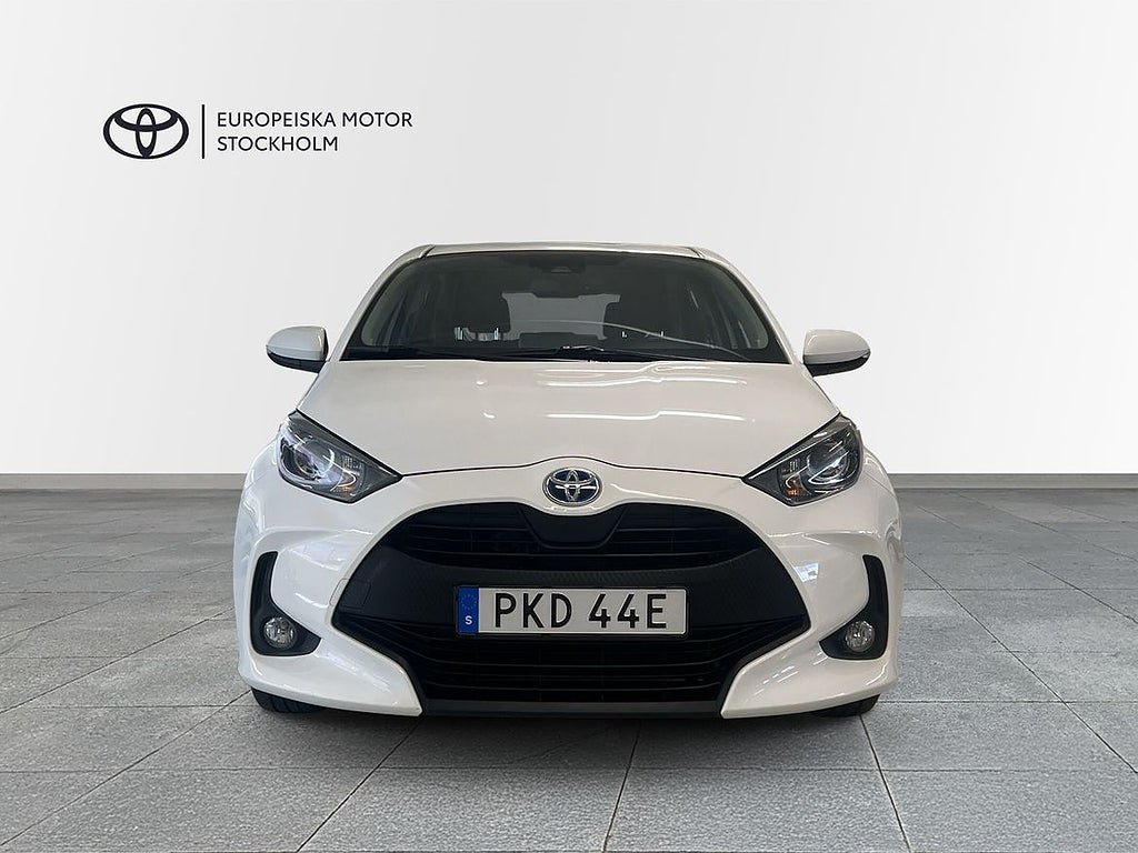 Vehicle Image 11