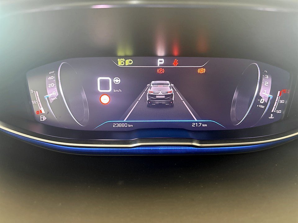 Vehicle Image 8