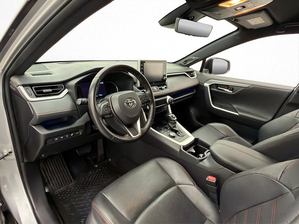 Vehicle Image 13