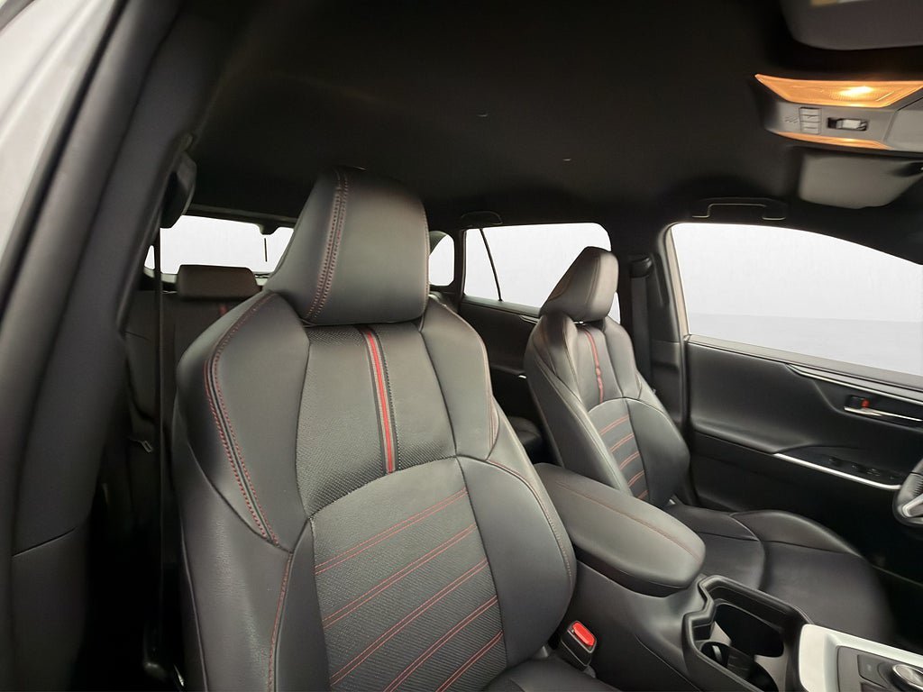 Vehicle Image 30