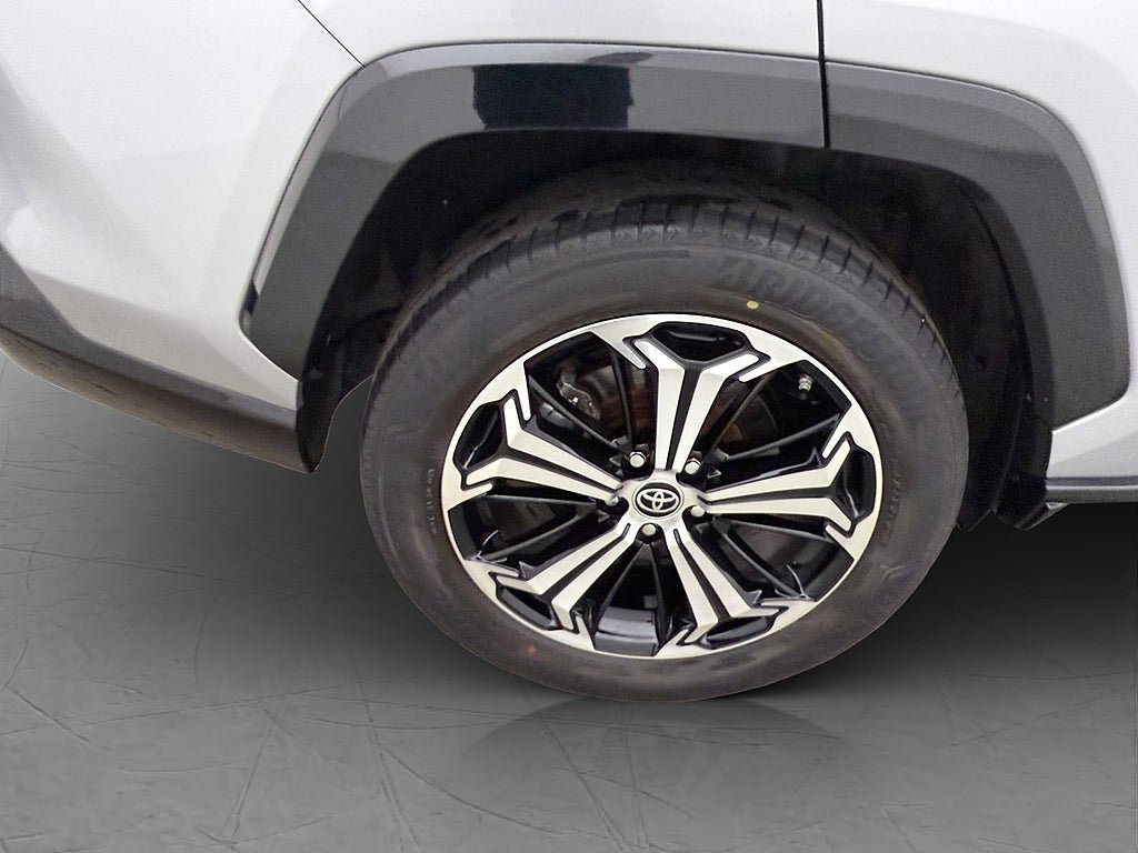 Vehicle Image 36