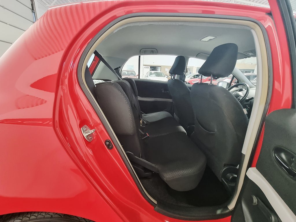 Vehicle Image 18