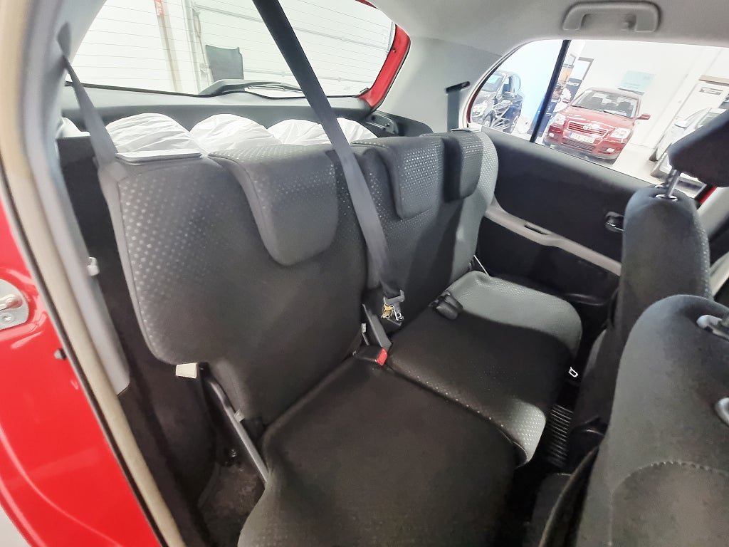 Vehicle Image 19