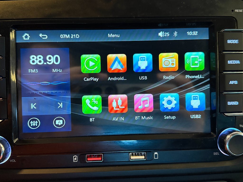 Vehicle Image 12