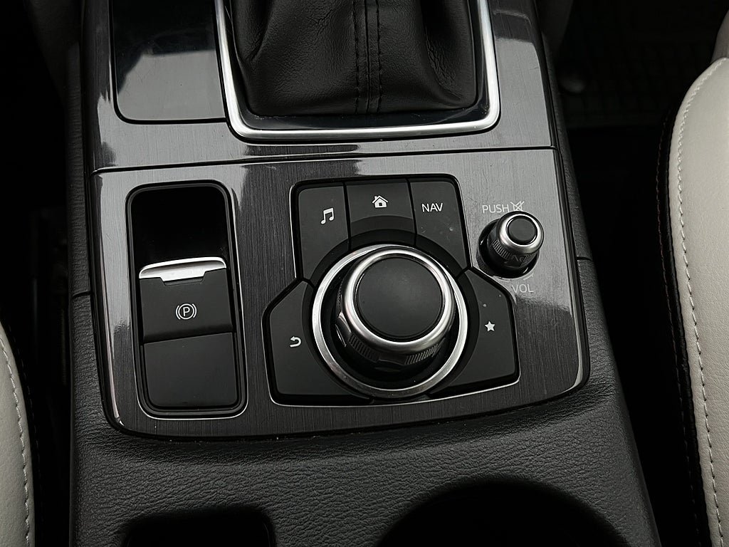 Vehicle Image 33