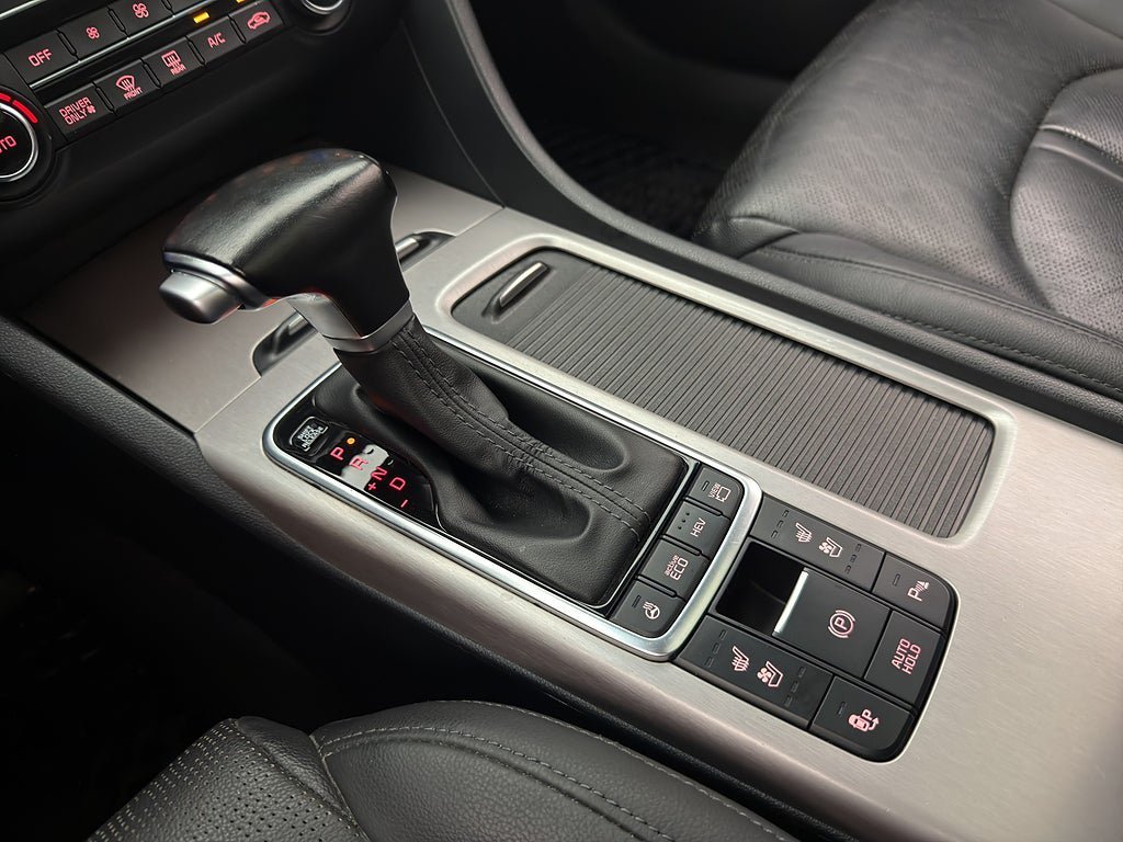 Vehicle Image 28