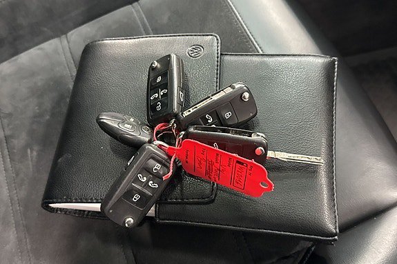 Vehicle Image 26