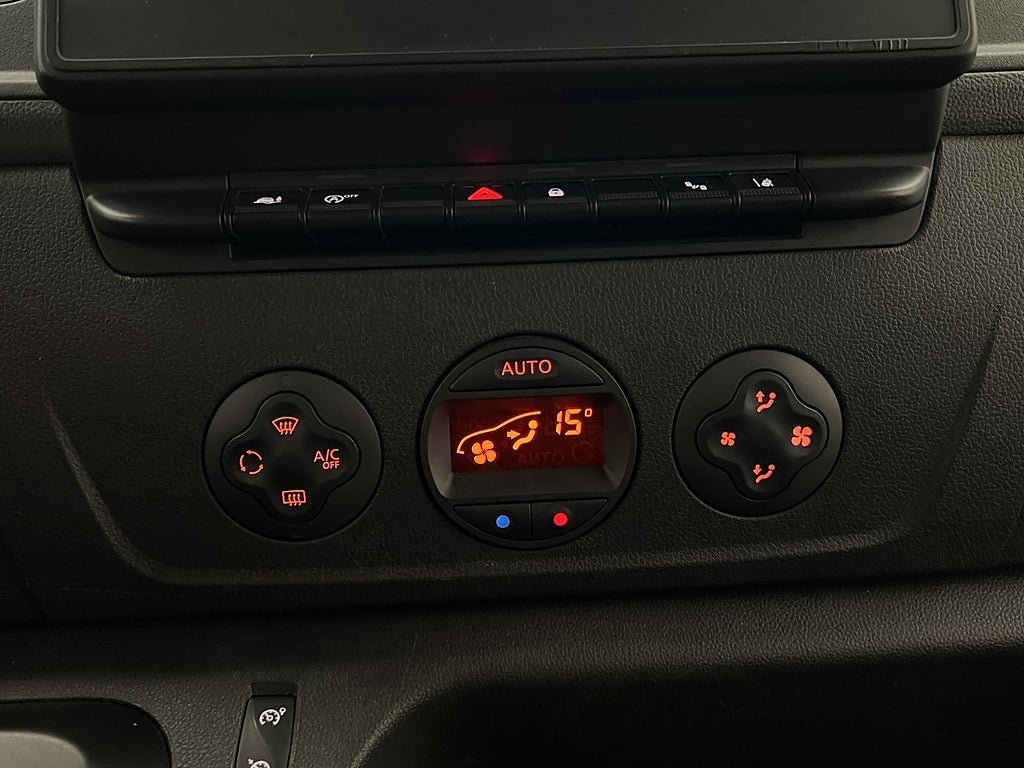 Vehicle Image 27