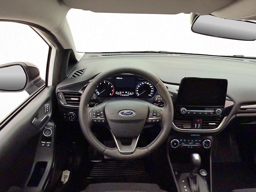 Vehicle Image 13