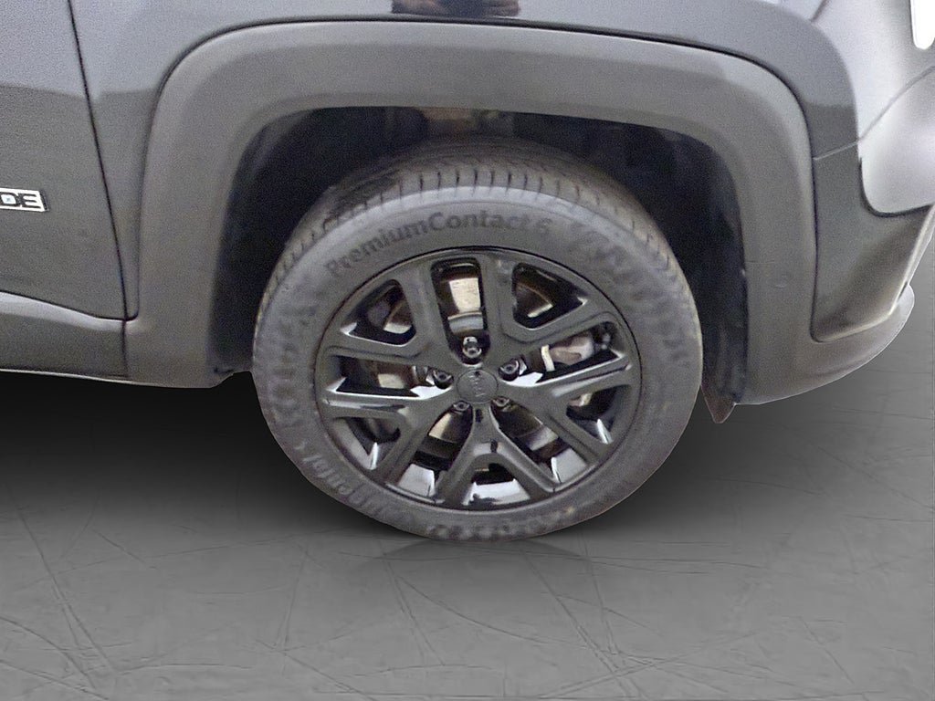 Vehicle Image 35