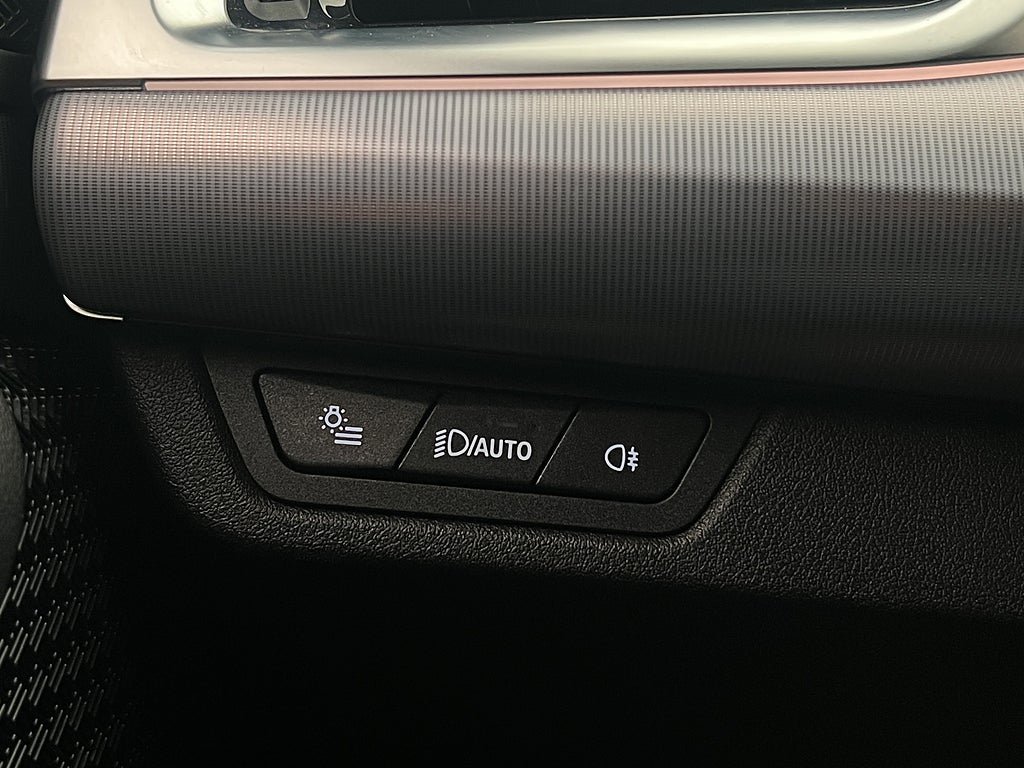 Vehicle Image 29