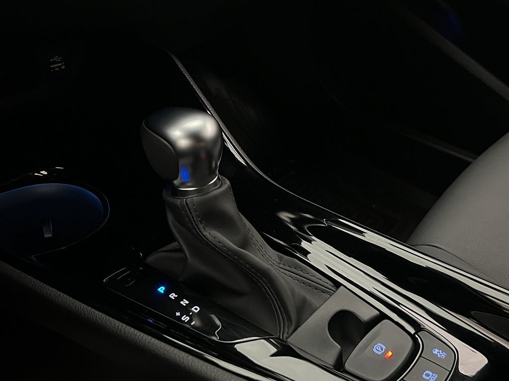 Vehicle Image 22