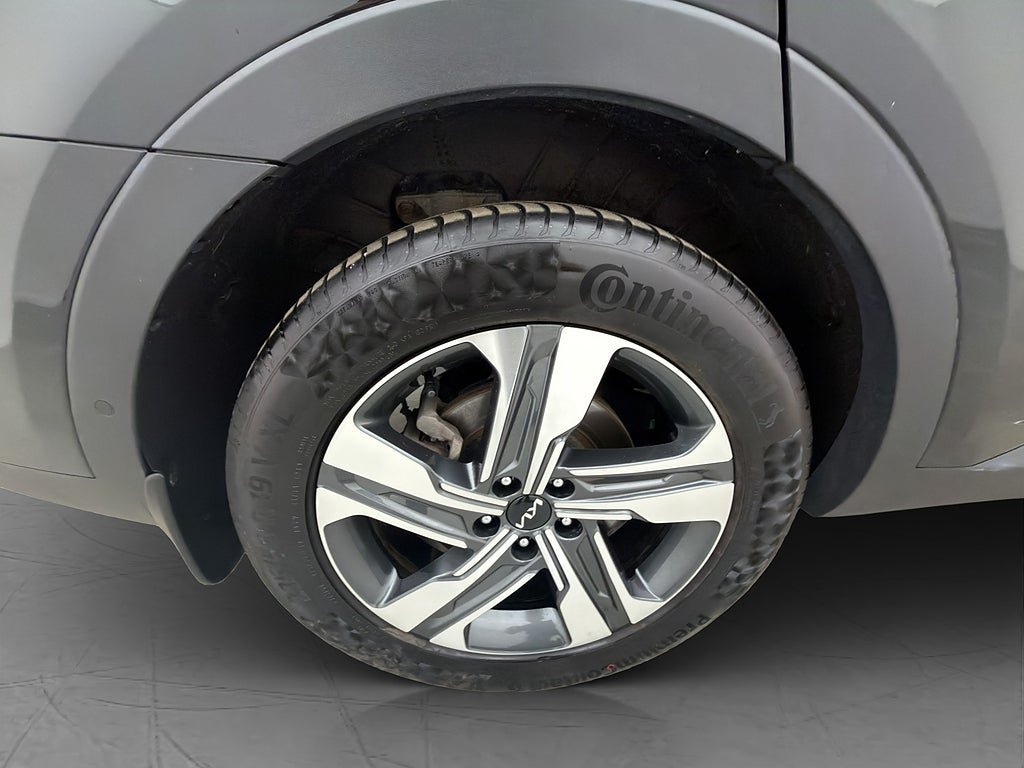 Vehicle Image 38