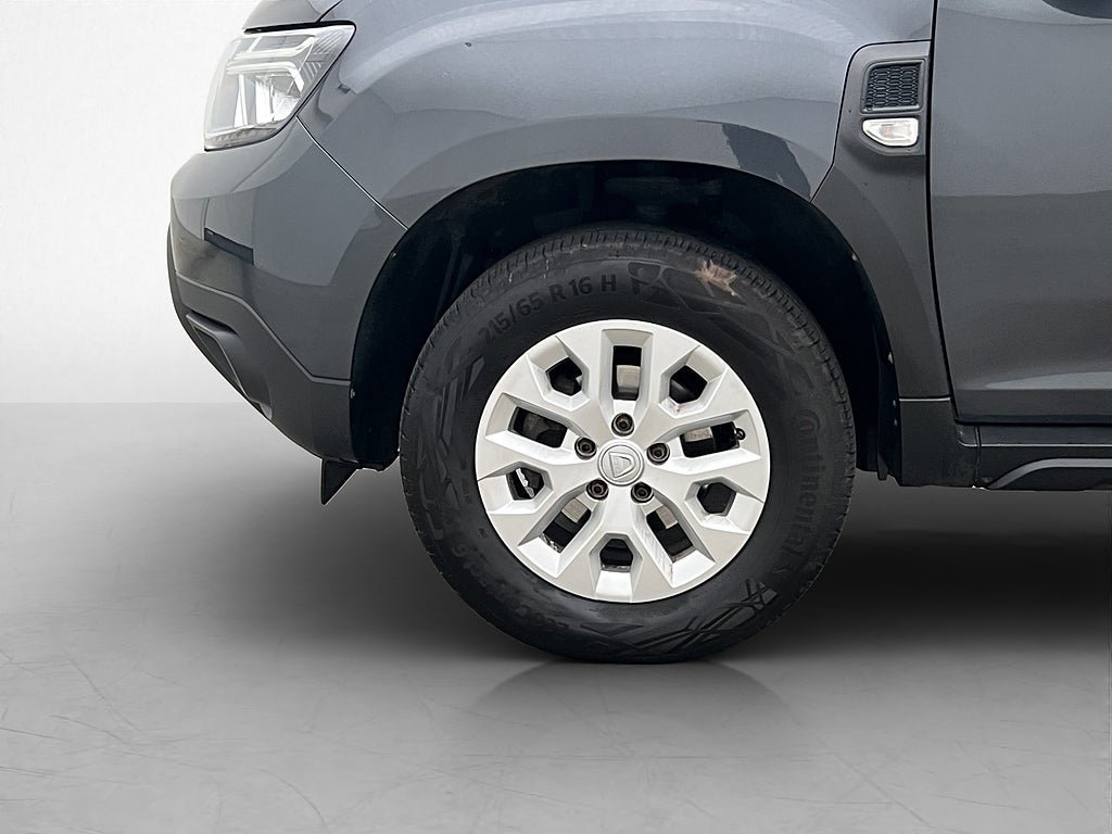 Vehicle Image 24