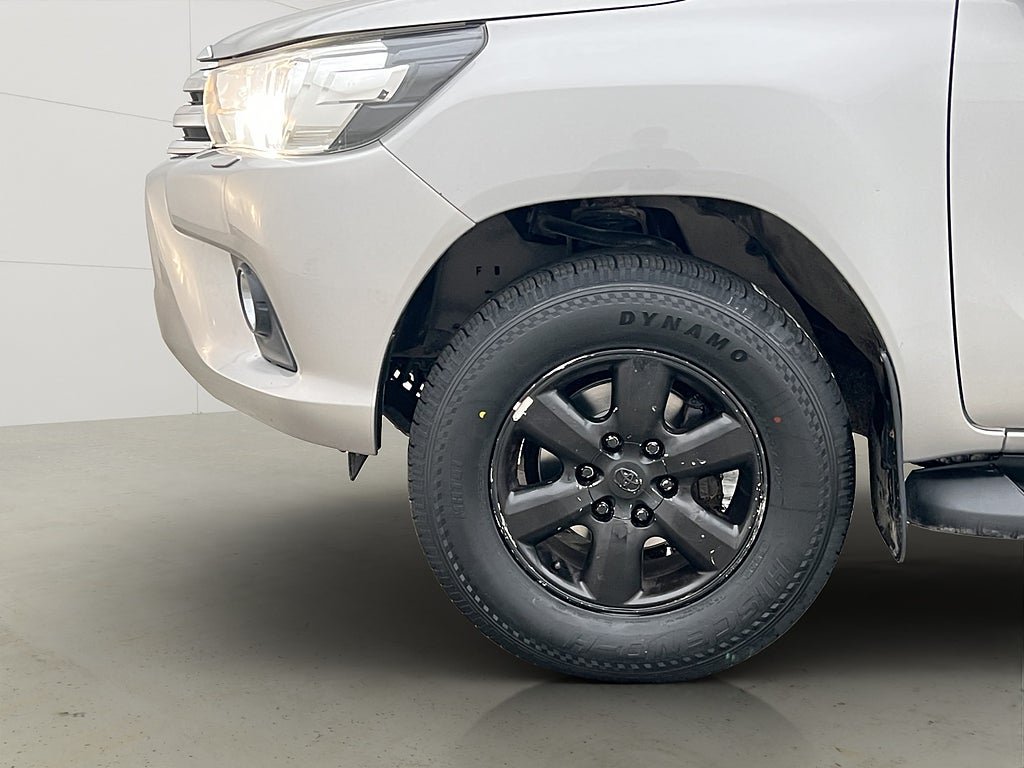 Vehicle Image 30