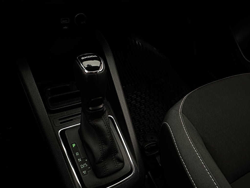 Vehicle Image 20