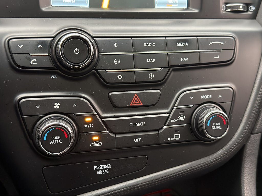 Vehicle Image 26