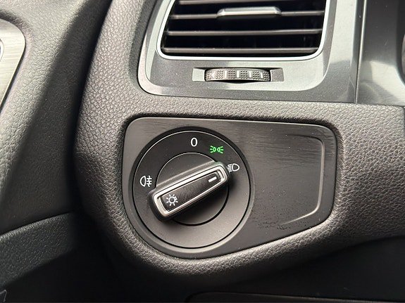 Vehicle Image 29
