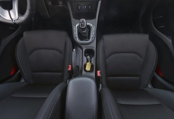 Vehicle Image 16