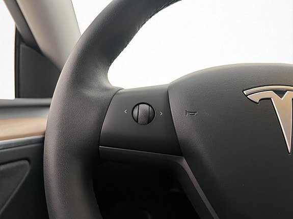Vehicle Image 34