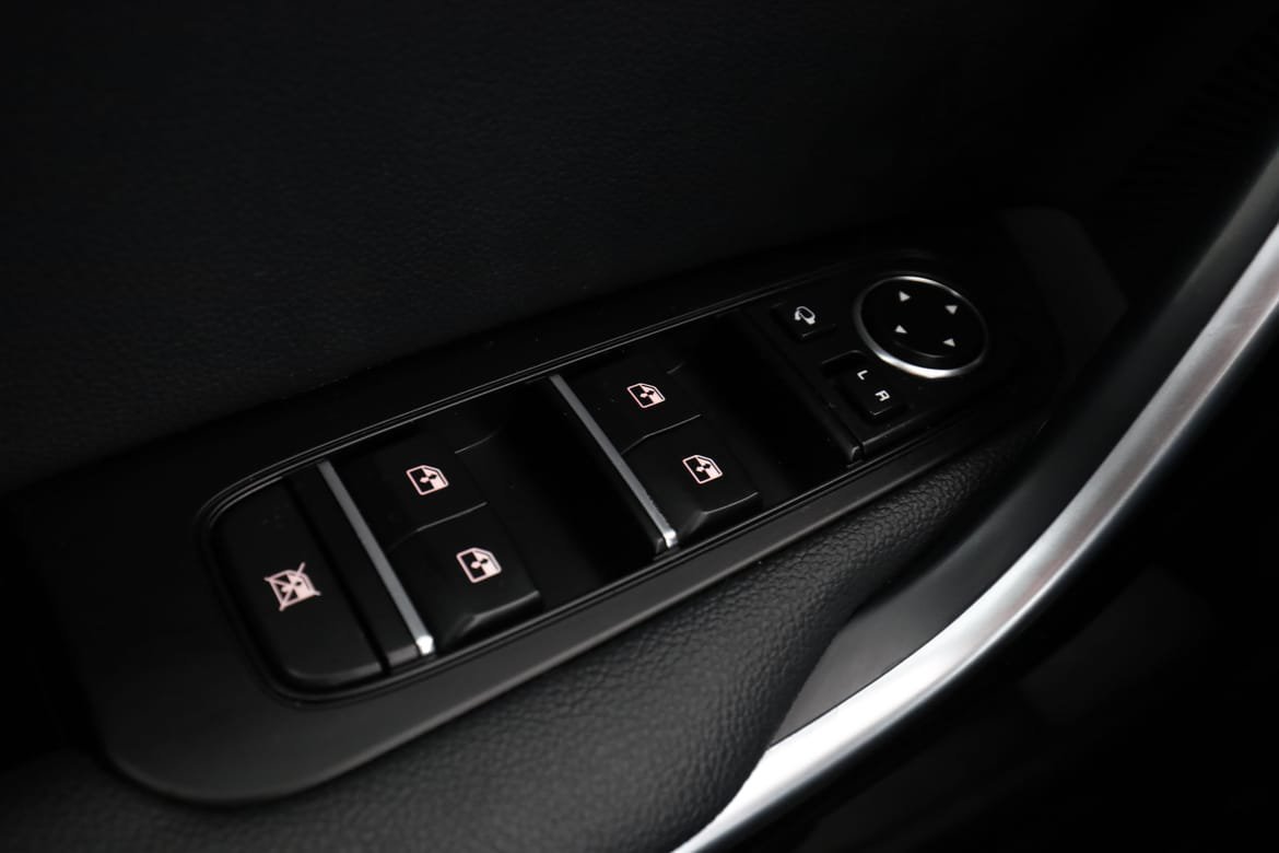 Vehicle Image 37