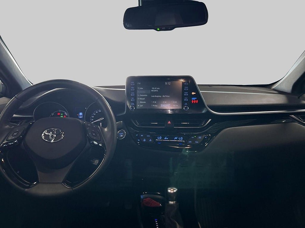 Vehicle Image 12