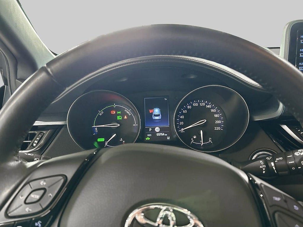 Vehicle Image 15