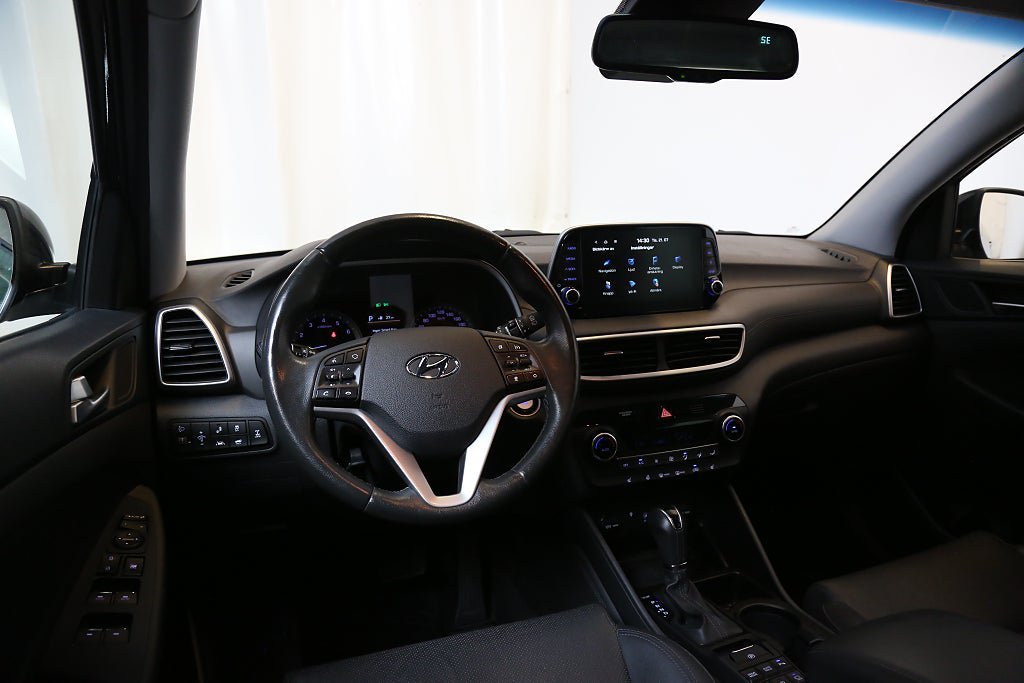 Vehicle Image 13