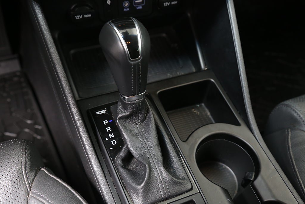 Vehicle Image 19