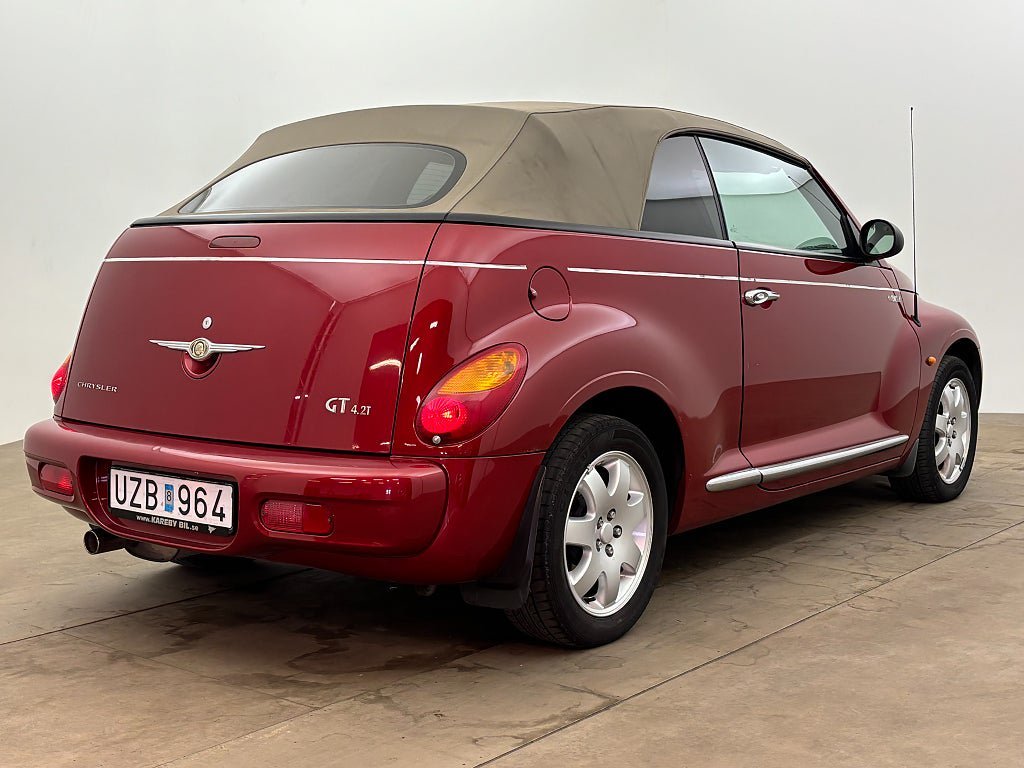 Vehicle Image 6