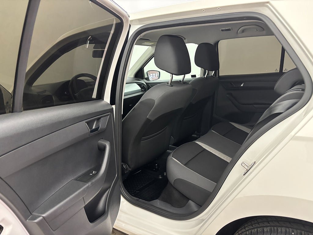 Vehicle Image 15