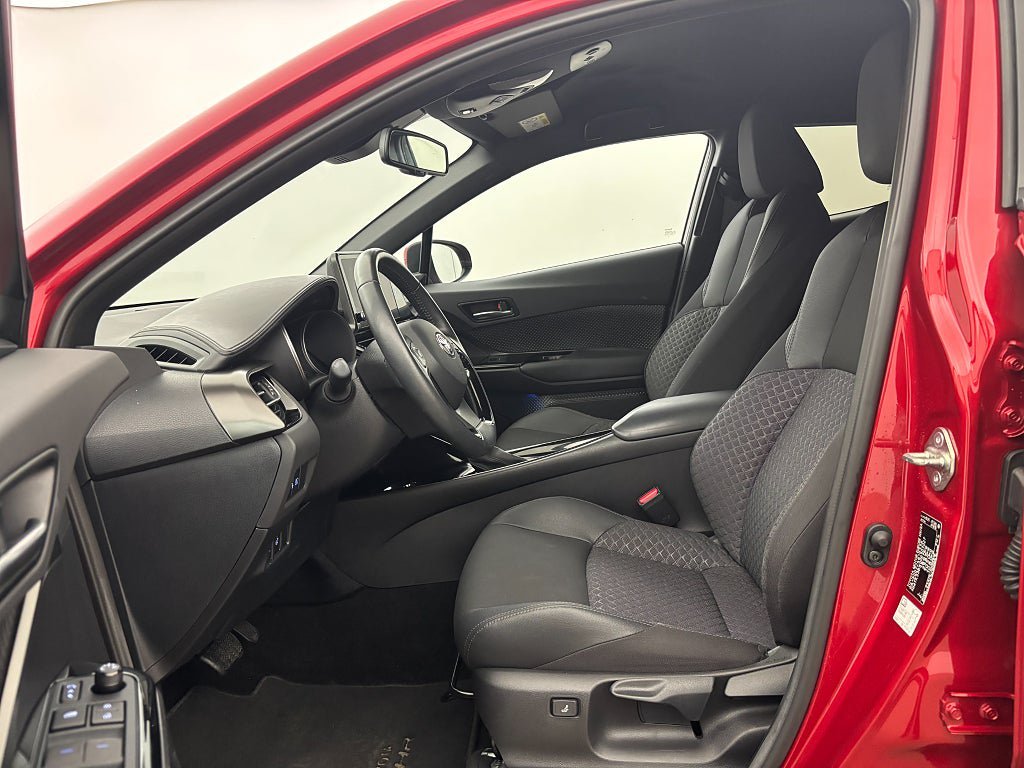 Vehicle Image 14